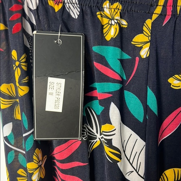 Floral Wide-Leg Pants size M - Picture 5 of 8
